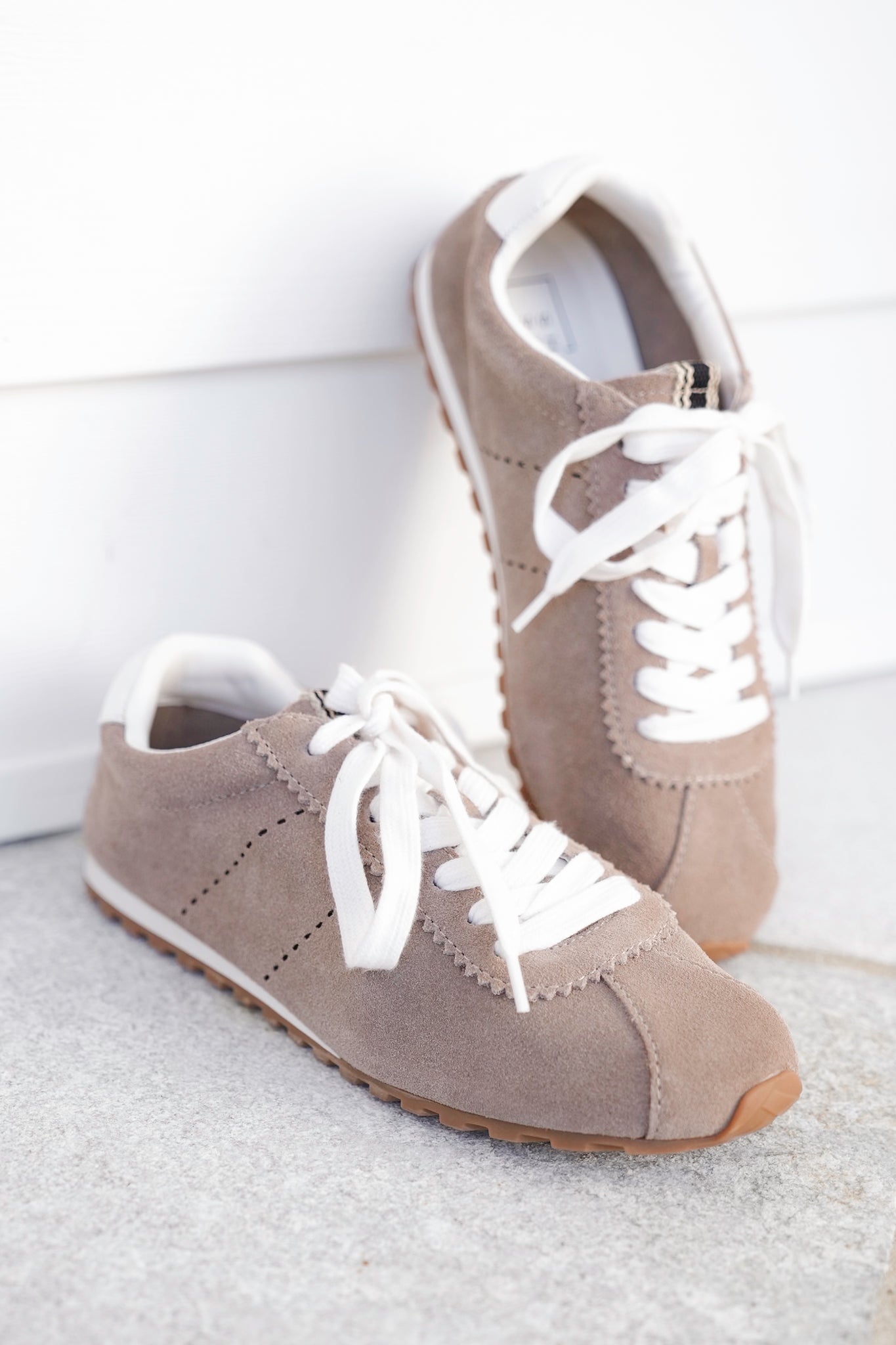 Shu Shop Retro Low-Top Suede Sneakers