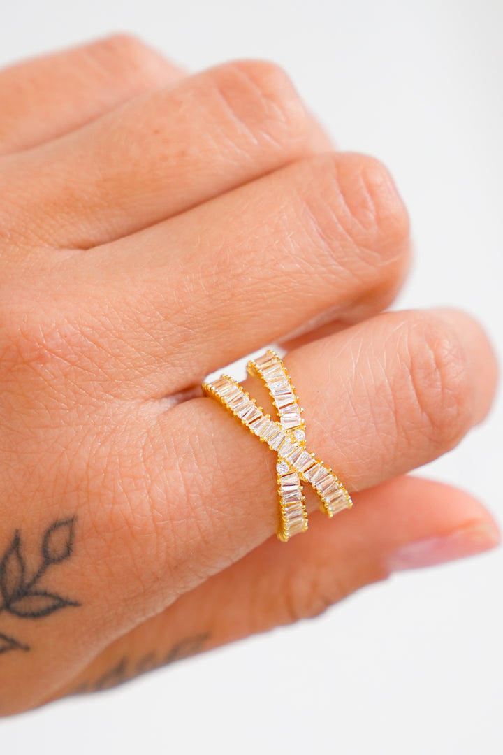 Marlyn Schiff Adjustable Baguette Crossover Ring