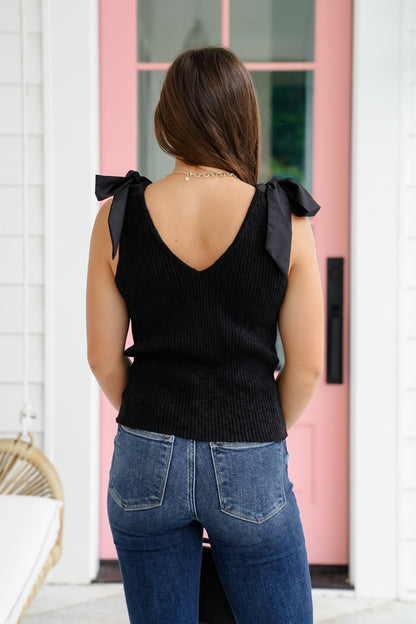 Plus/Reg Sleeveless V Neck Tie At The Shoulders Knit Top