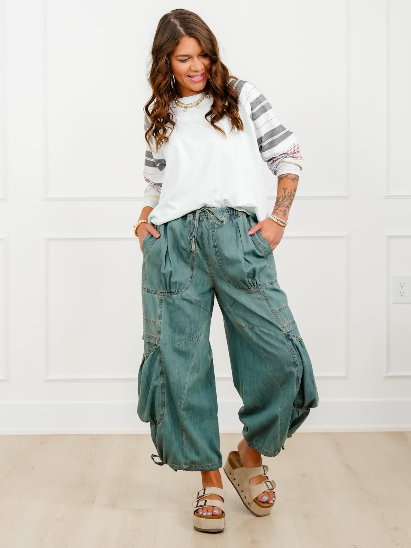 Vintage Wash Elastic Waist Cargo Pants