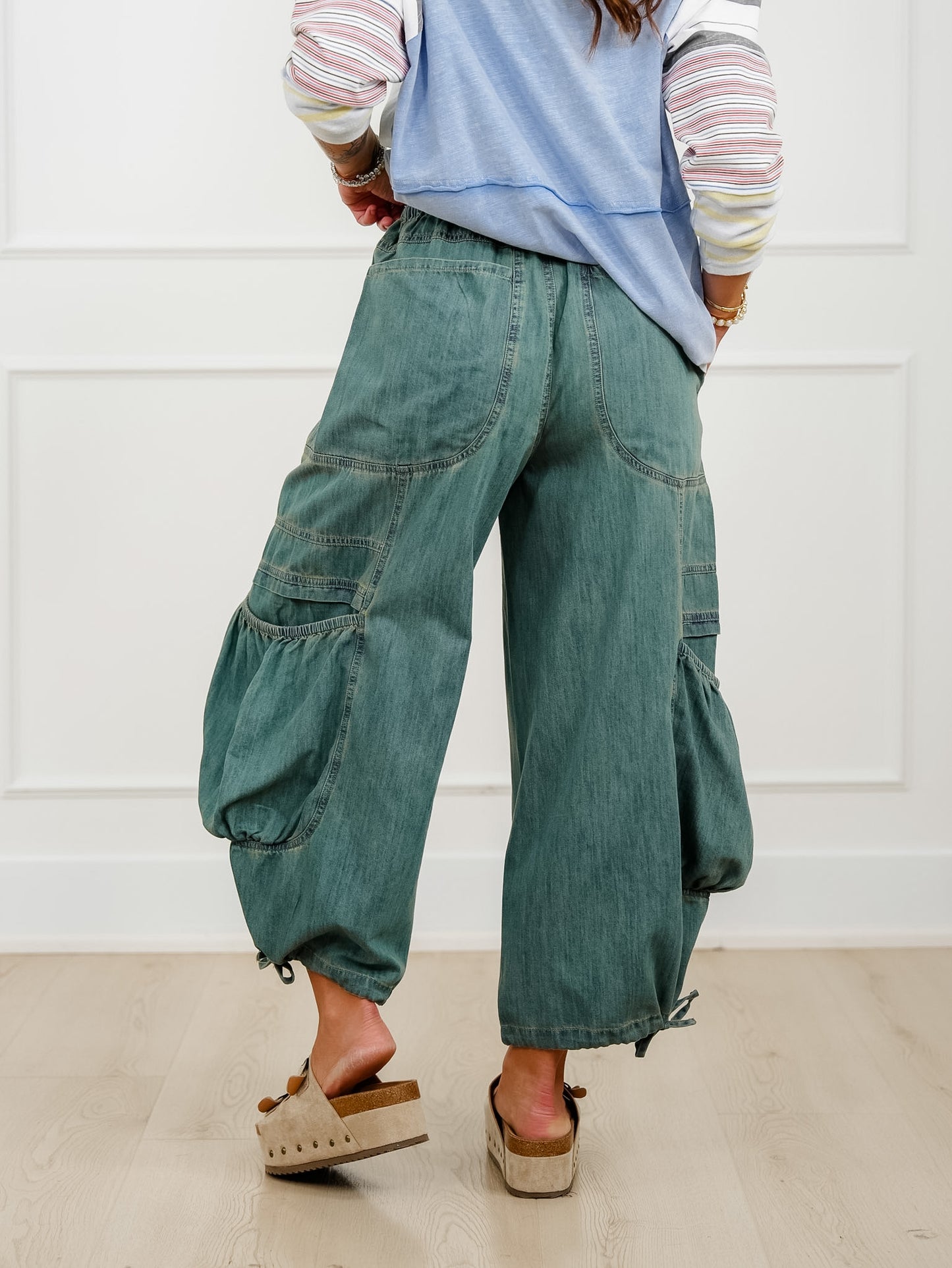 Vintage Wash Elastic Waist Cargo Pants