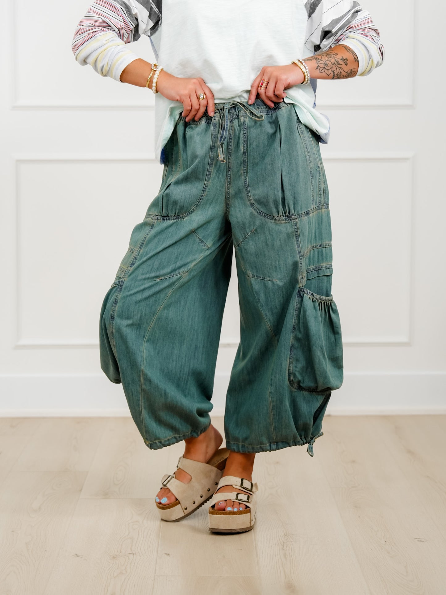 Vintage Wash Elastic Waist Cargo Pants