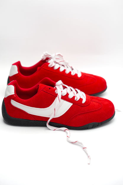 Sporty Lace Up Low Top Sneaker