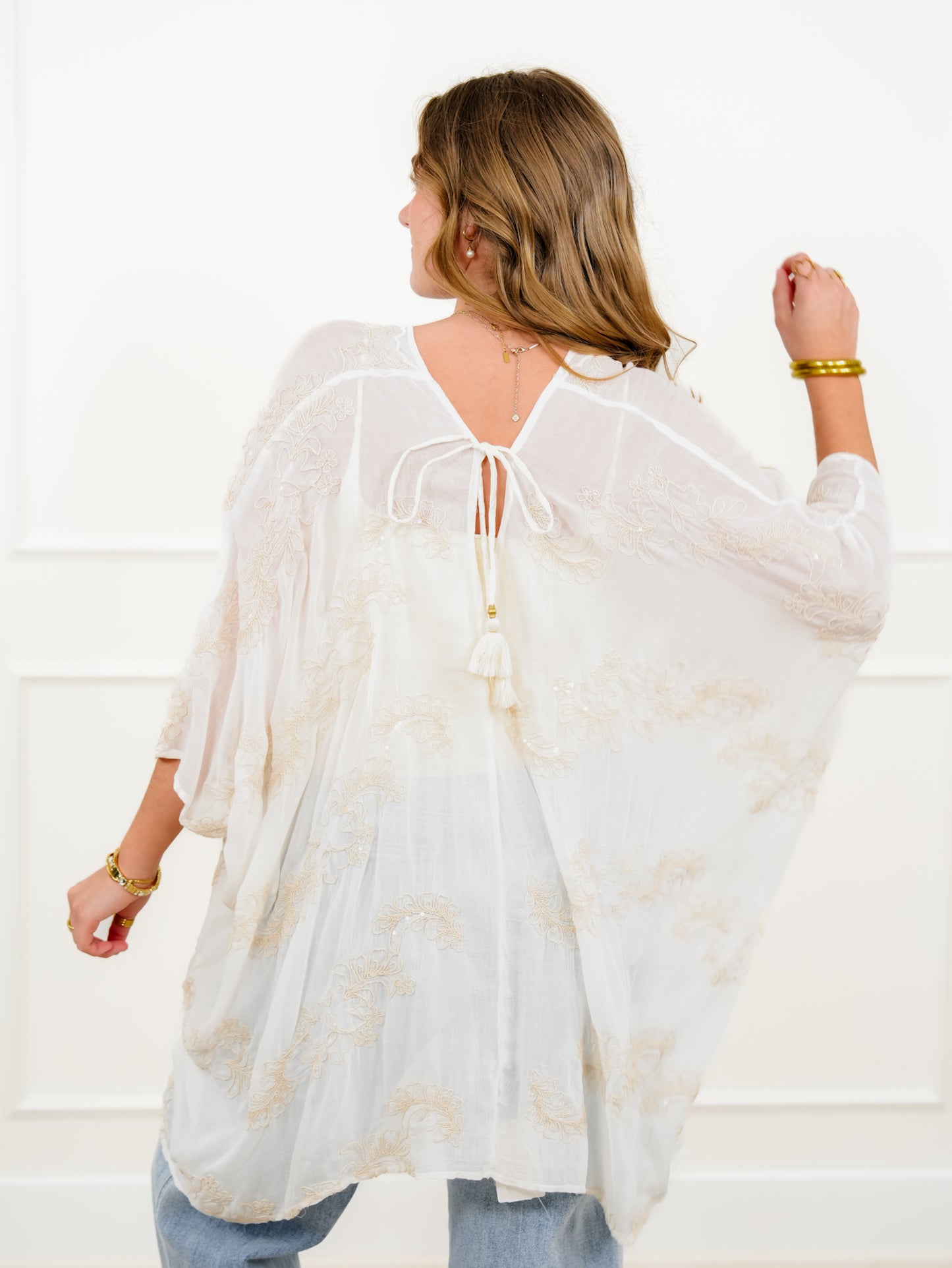 POL Embroidered V-Neck Kimono Top