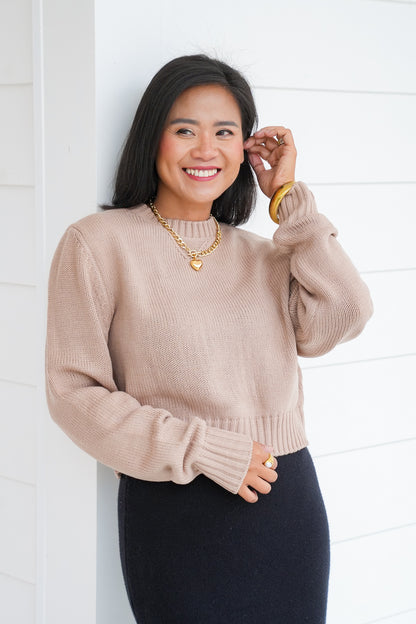 Solid Long Sleeve Crew Neck Cropped Sweater