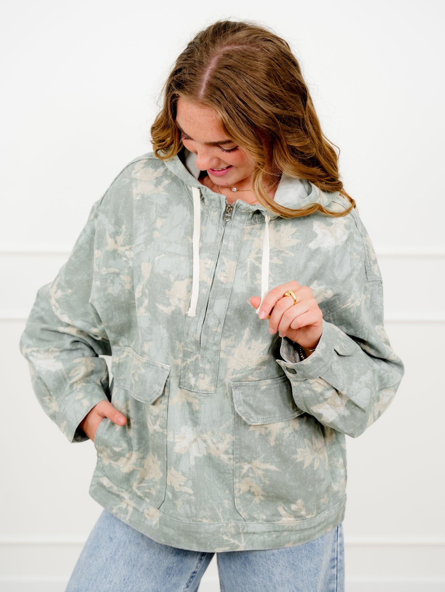Veveret Camo Long Sleeve Jacket with Oversized Pocket Detail