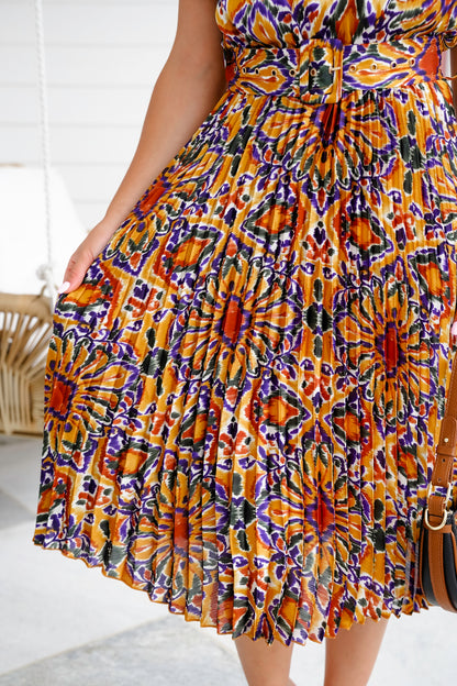 Abstract Print Short Sleeve Midi Dress With Pleated Skirt Detail