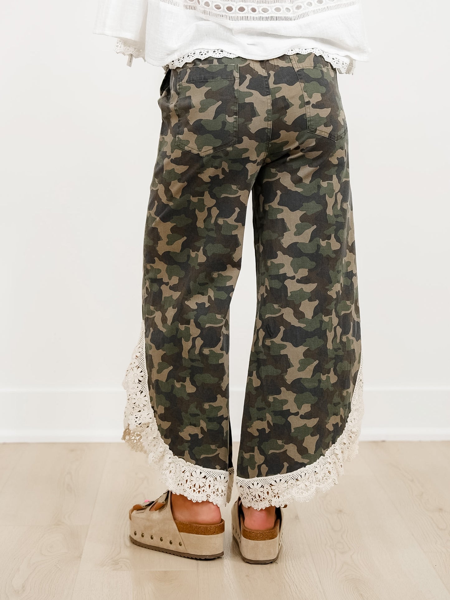 Camo Print Elastic Waist Tulip Hem Pants with Crochet Trim