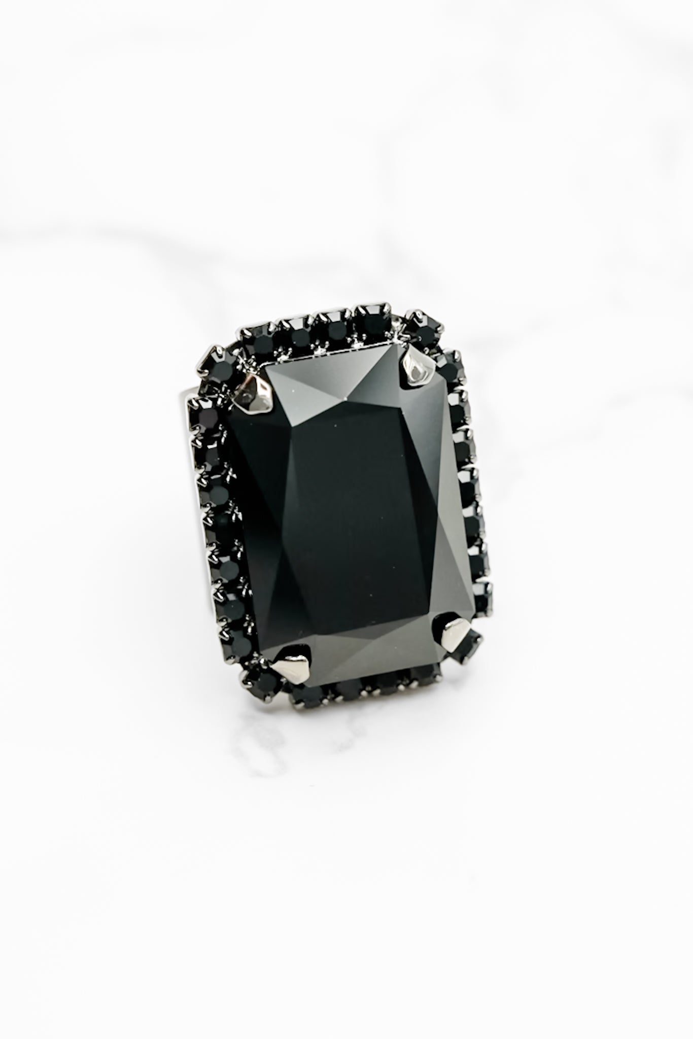 TOVA Mini Soleil Ring with Trim in Gunmetal