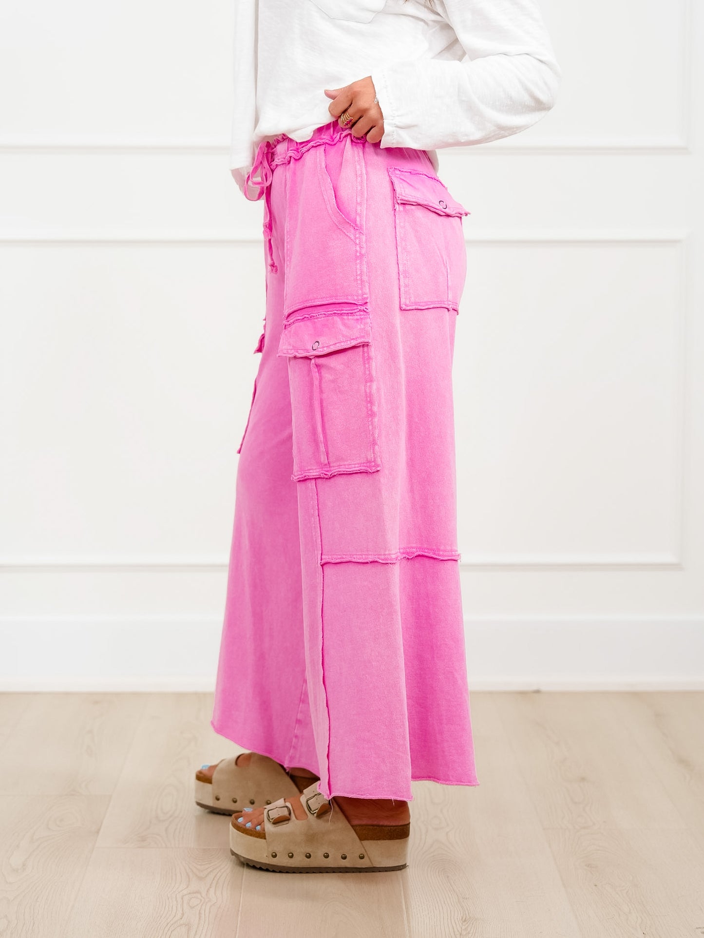 Mineral Wash Knit Elastic Waist Wide Leg Cargo Pants