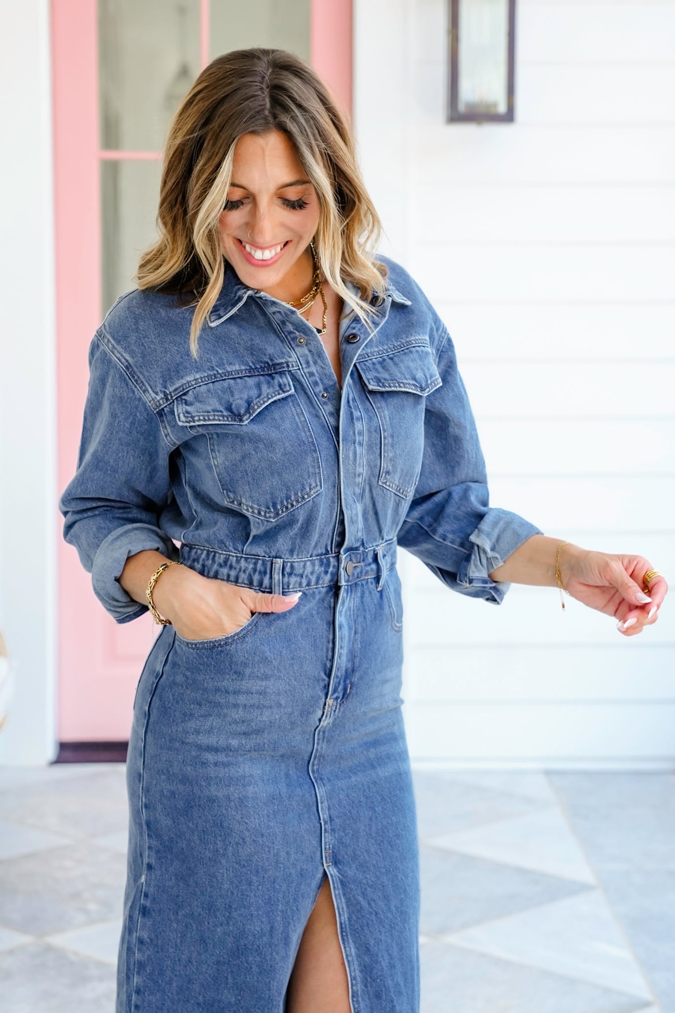 Veveret Medium Wash Long Sleeve Midi Dress