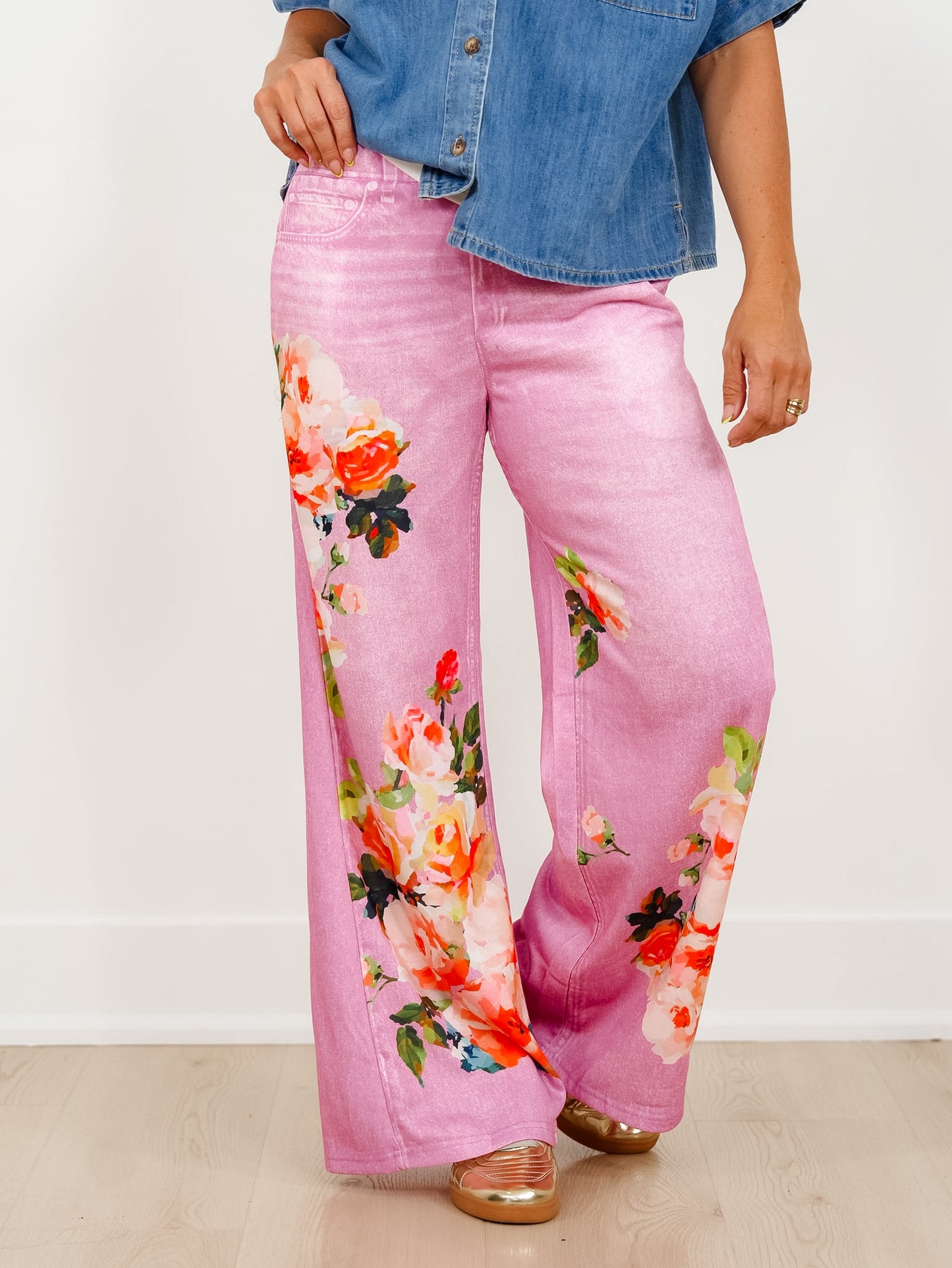 Plus/Reg Denim Look Elastic Leg Terry Pants with Bold Floral Print - Freckled Poppy