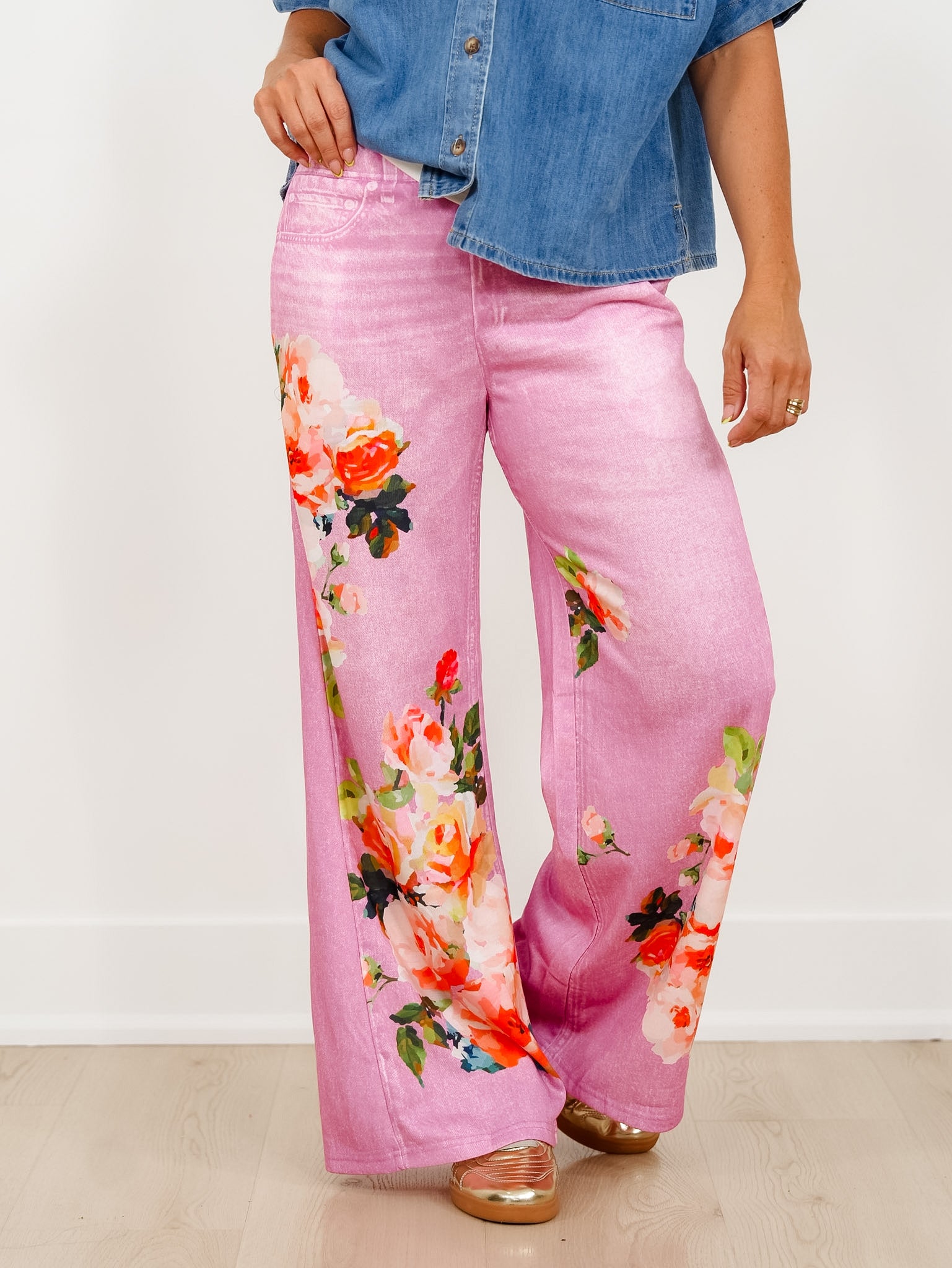 Plus/Reg Denim Look Elastic Leg Terry Pants with Bold Floral Print - Freckled Poppy