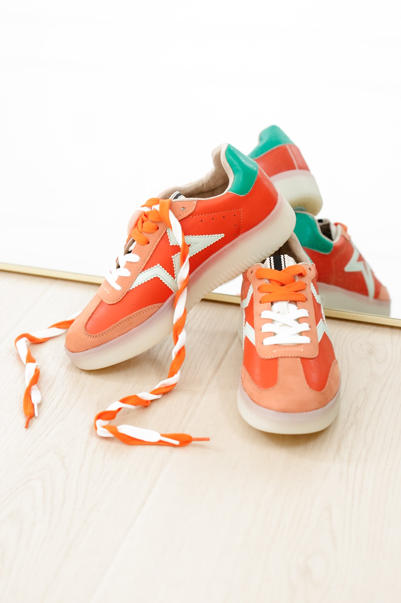 Shu Shop Starry Retro Low Top Sneaker