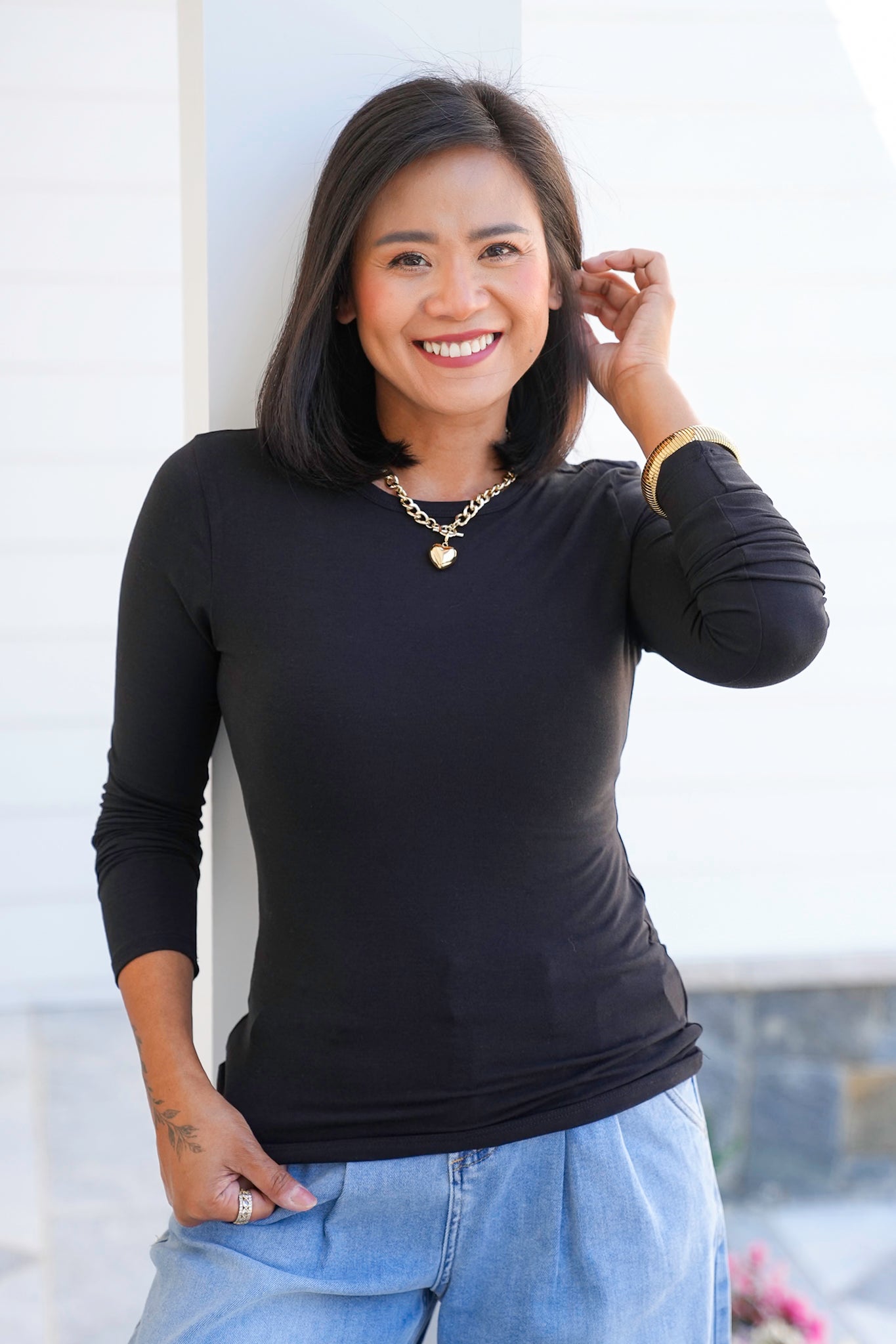 Door Buster! Basic Long Sleeve Crew Neck Top