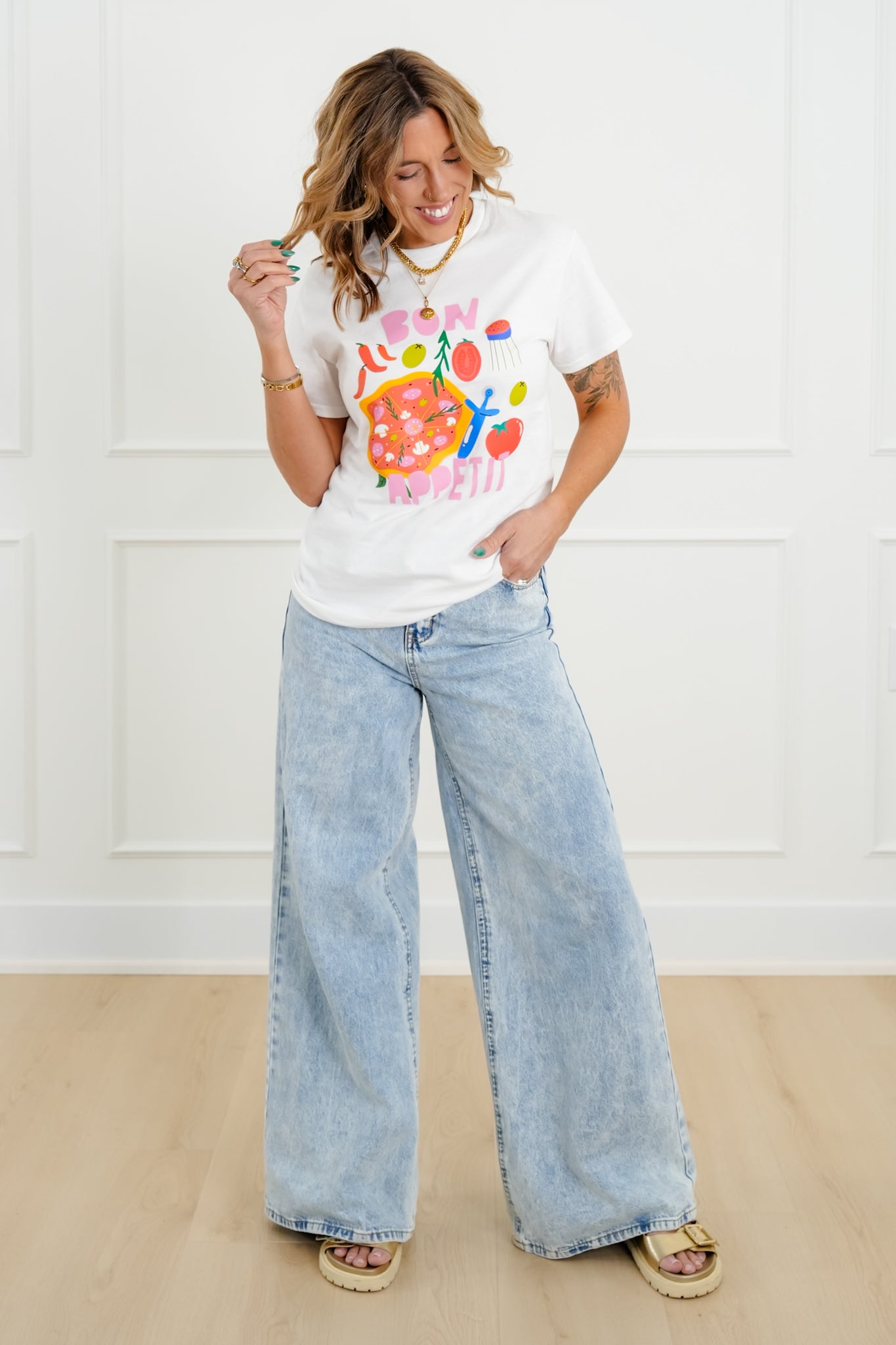 Plus/Reg Short Sleeve "Bon Appétit" Graphic Tee