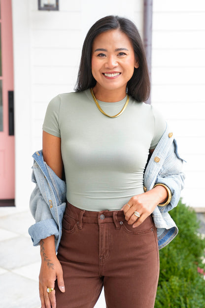 Basic Short Sleeve Tee Shirt