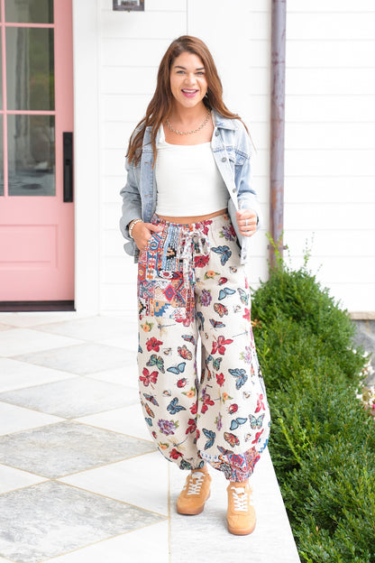 POL Butterfly Print Elastic Waist Jogger Pants