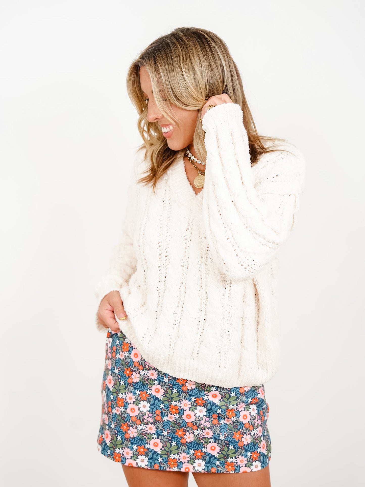 POL Textured Long Sleeve V-Neck Pullover Sweater