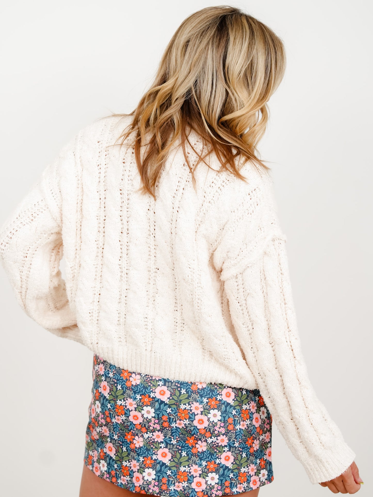 POL Textured Long Sleeve V-Neck Pullover Sweater