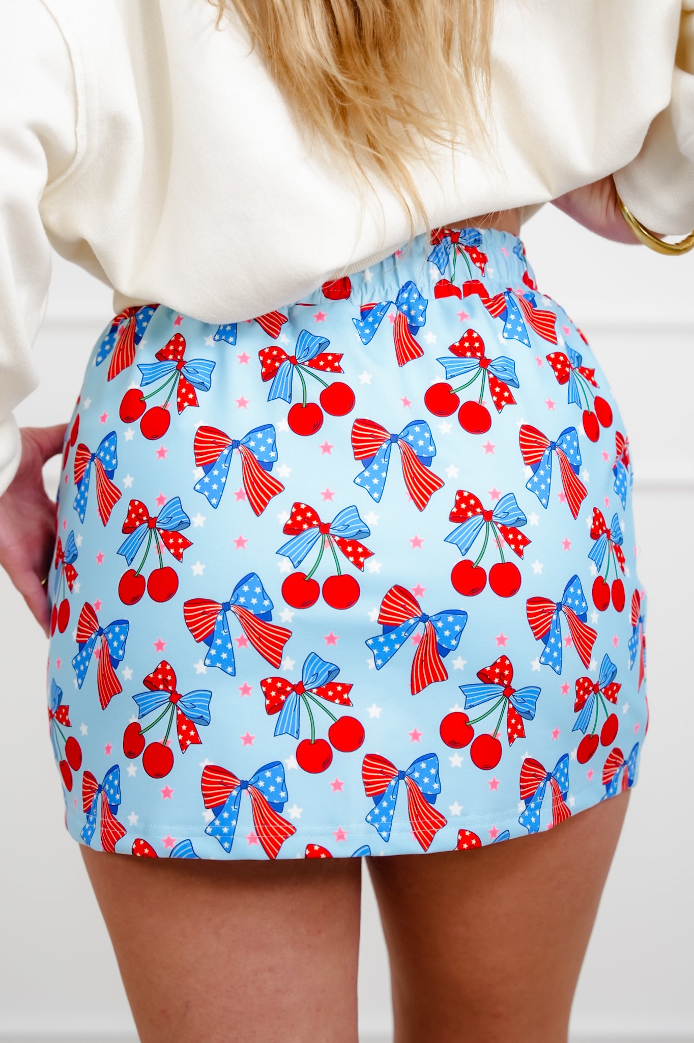 Plus/Reg Americana Bows & Cherries Elastic Waist Skort