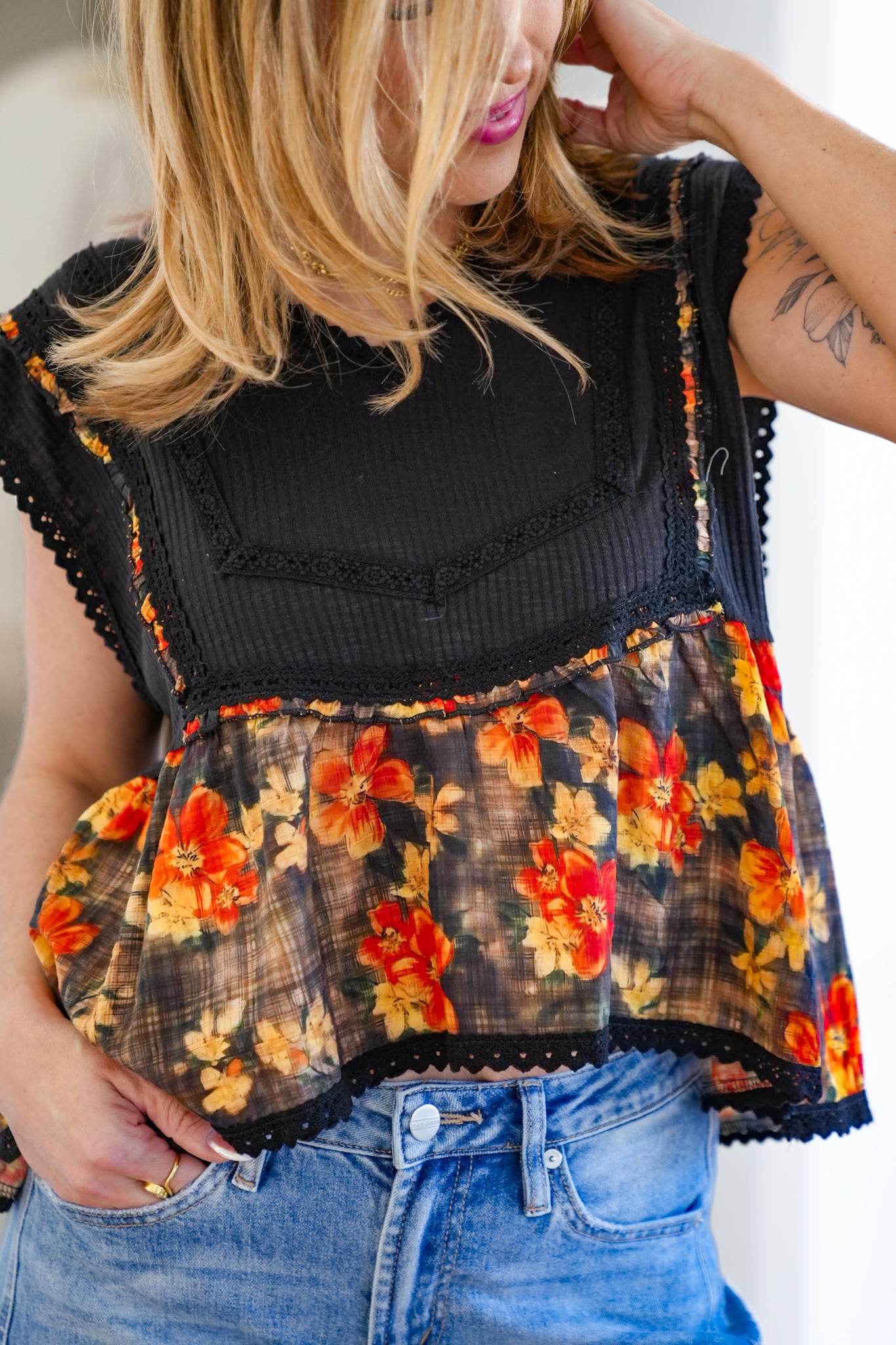 POL Floral Print Sleeveless V Neck Relaxed Fit Top