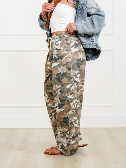 Camo Print Elastic Waist Cargo Pants