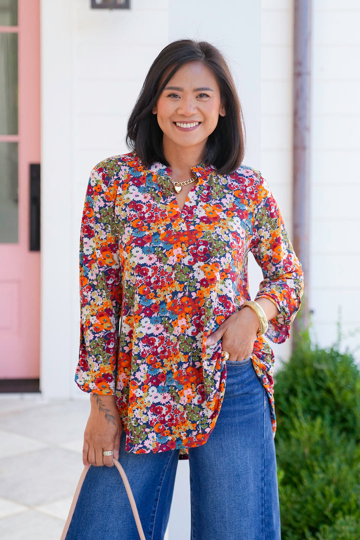 Plus/Reg Navy Floral 3/4 Button Tab Sleeve Tunic Top