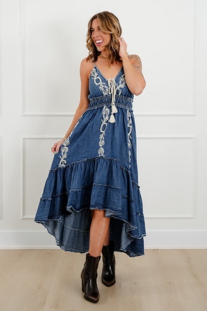 POL Medium Wash Sleeveless V Neck Tiered Dress