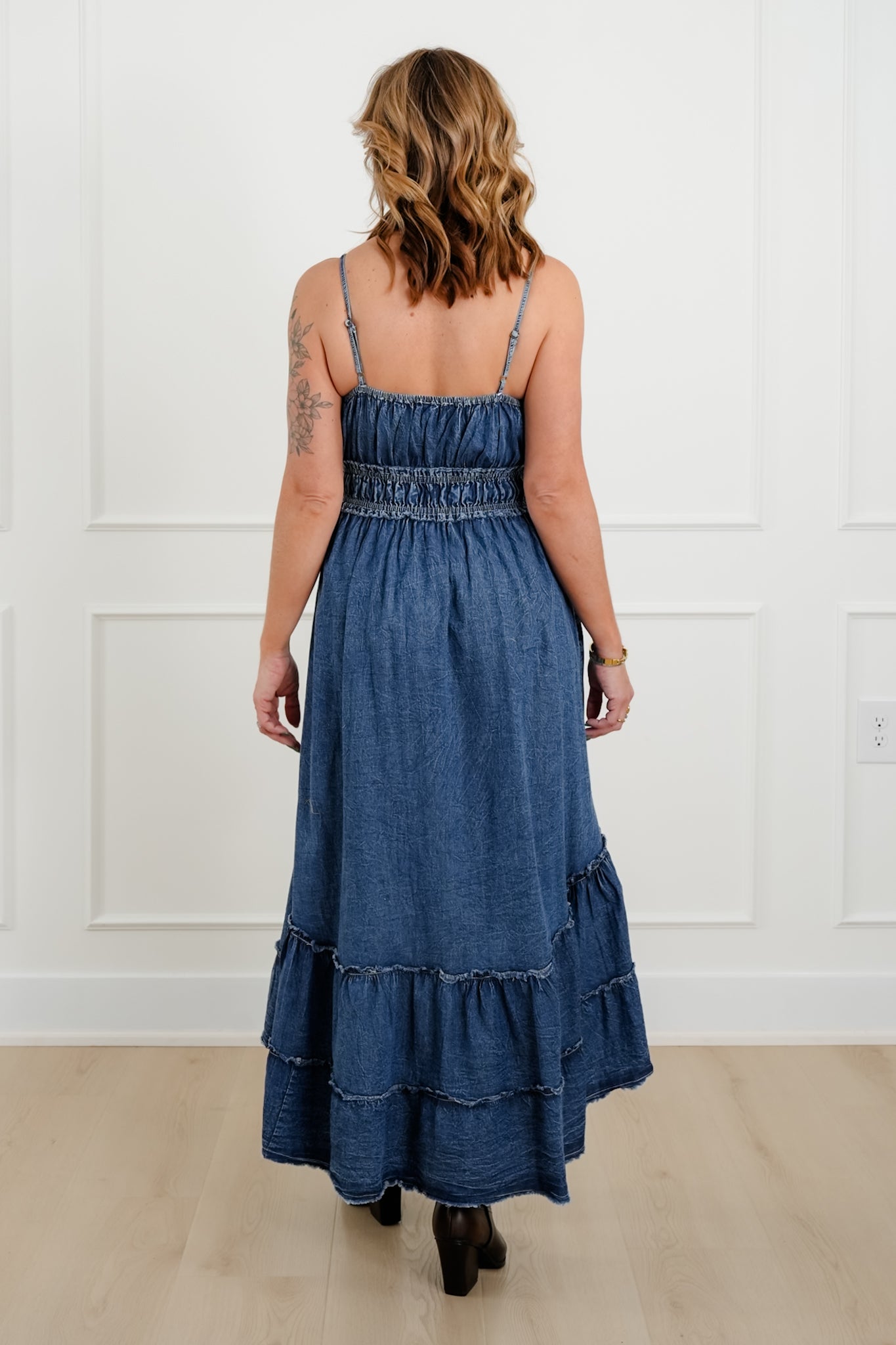 POL Medium Wash Sleeveless V Neck Tiered Dress