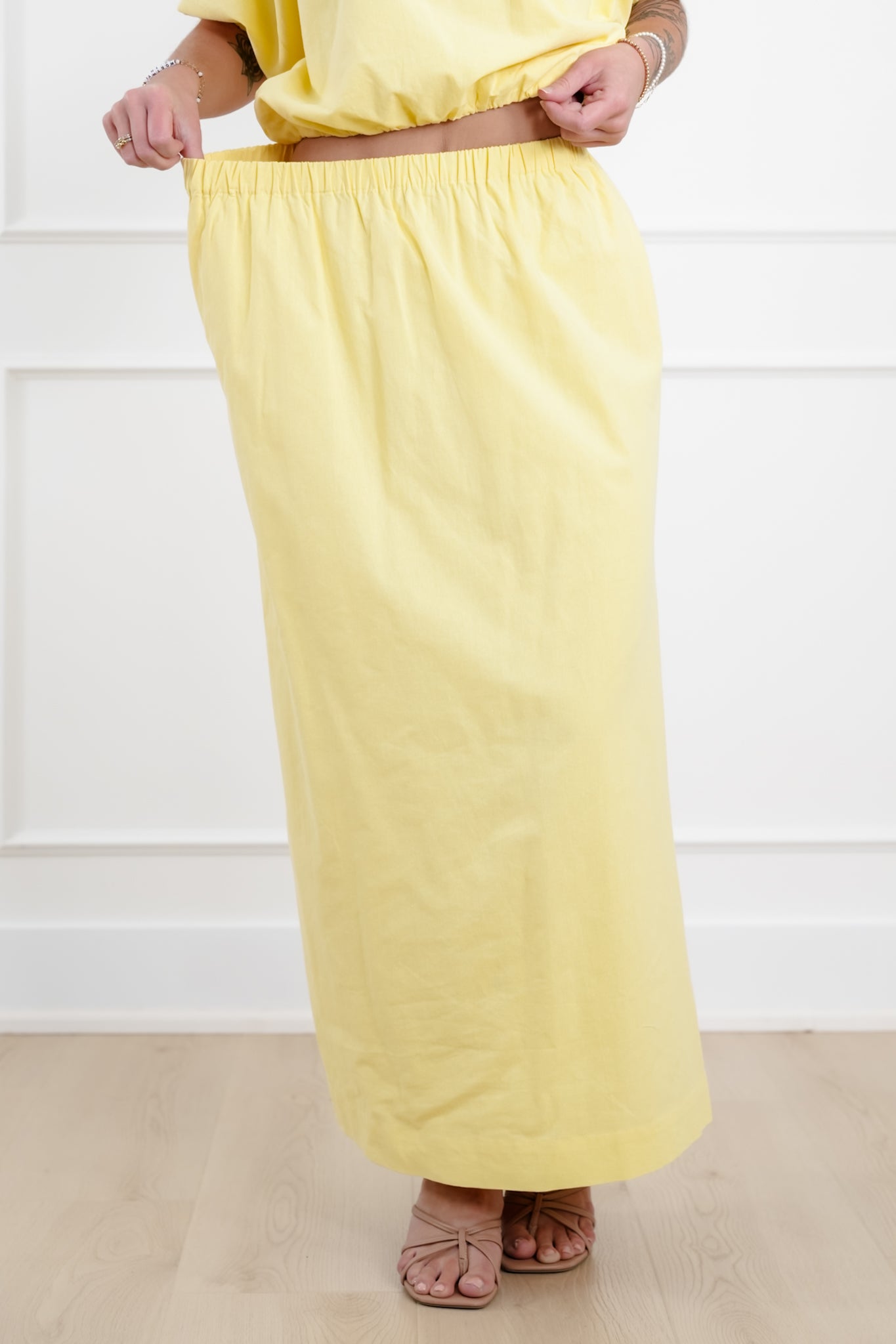 Short Sleeve Bubble Top with Elastic Waist Skirt