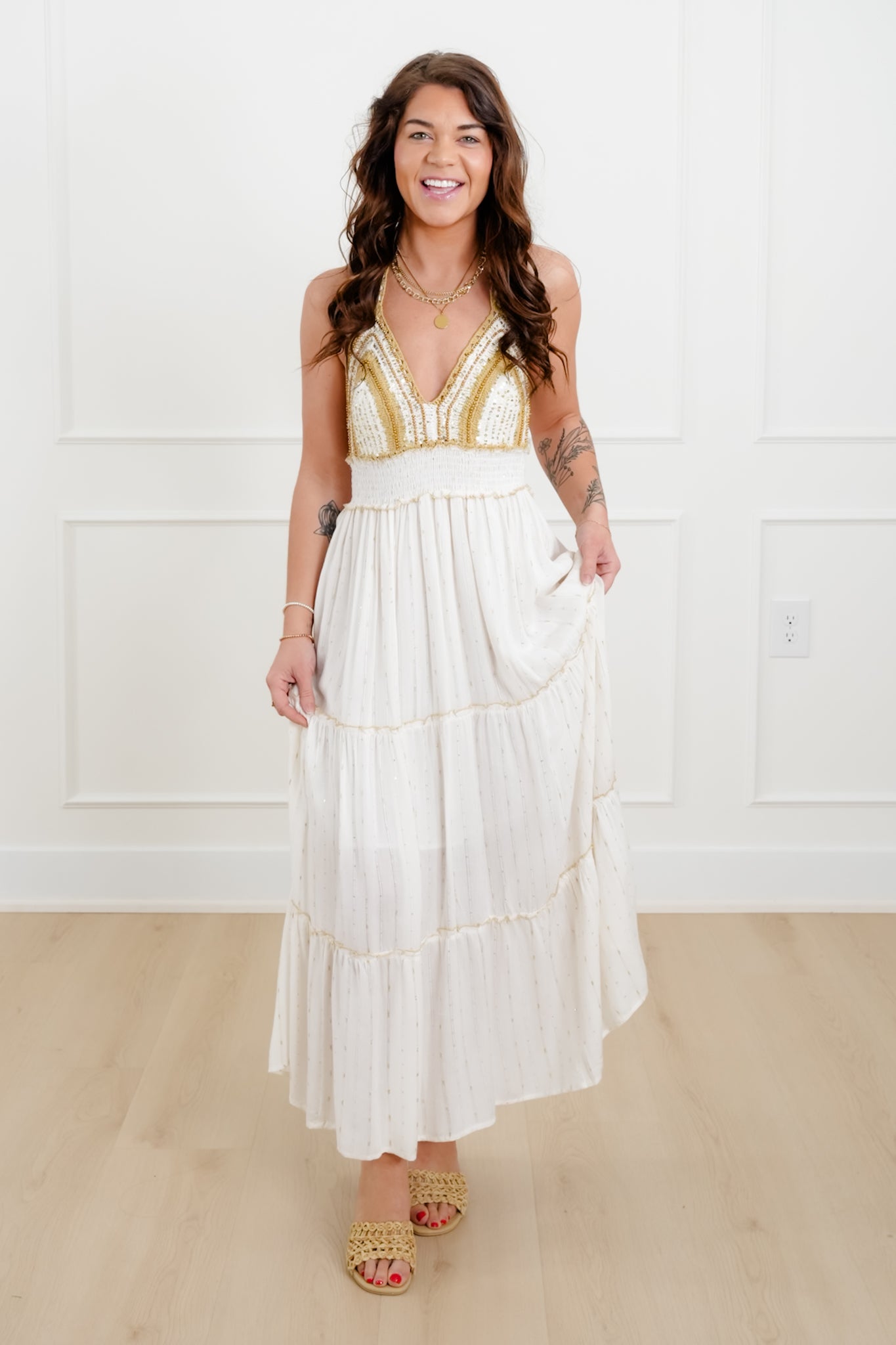POL Ivory Sleeveless Tiered Maxi Dress with Gold Accents L POL Ivory Sleeveless Tiered Maxi Dress with Gold Accents L
