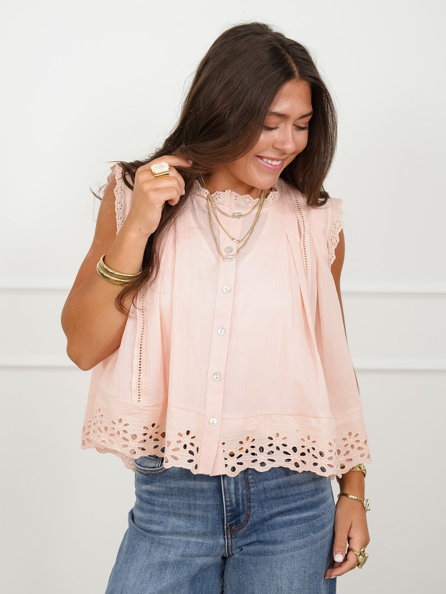 Sleeveless Pleated Button Down Top with Eyelet Trim