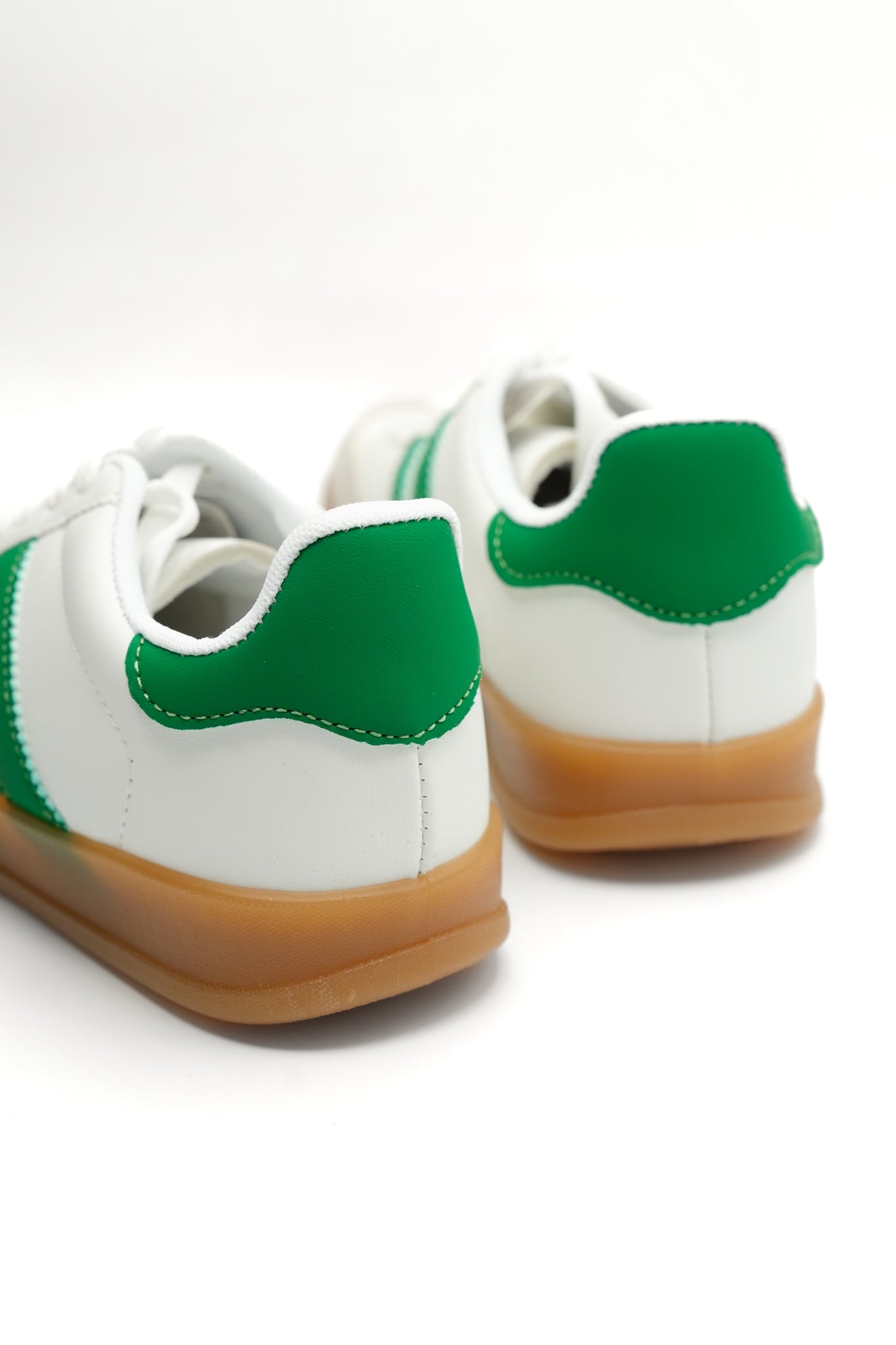 Retro Stripe Lace Up Gum Sole Sneakers