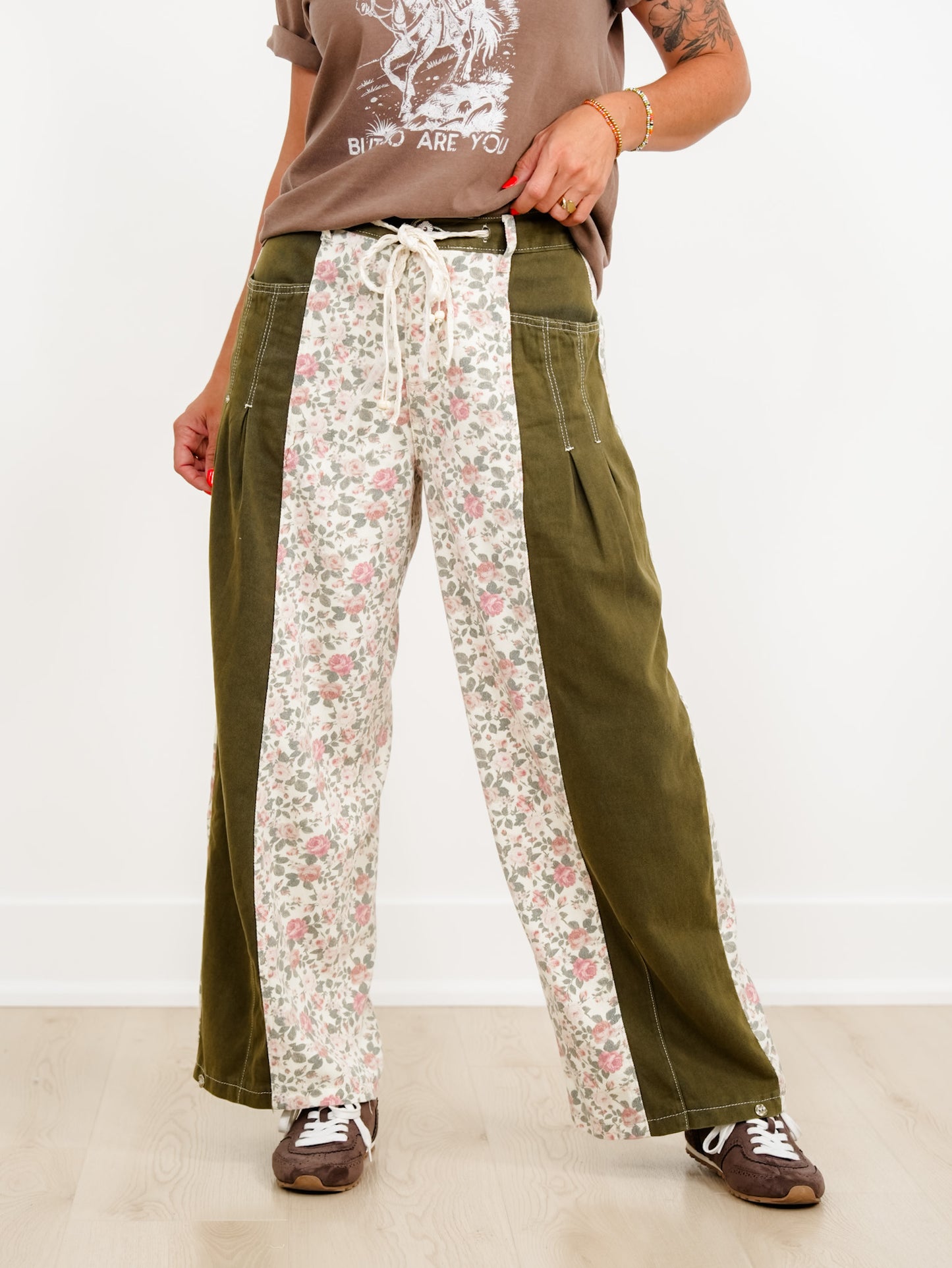 POL Floral Color Block Pants with Pleated Pockets