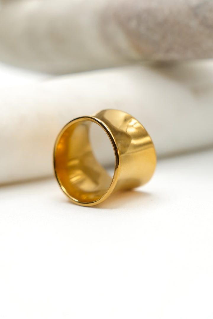 Chansutt Pearls Blake Ring