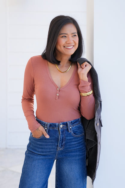 Door Buster! Plus/Reg Ribbed Knit Long Sleeve V Neck Top