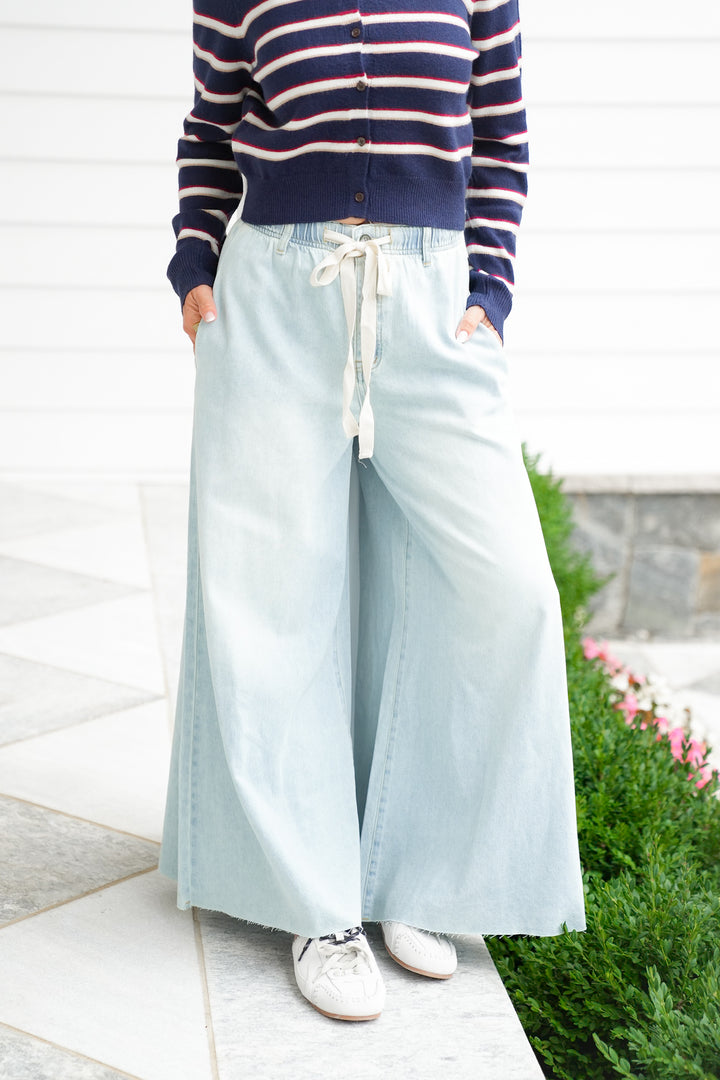 Light Wash Elastic Waist Wide Leg Pants