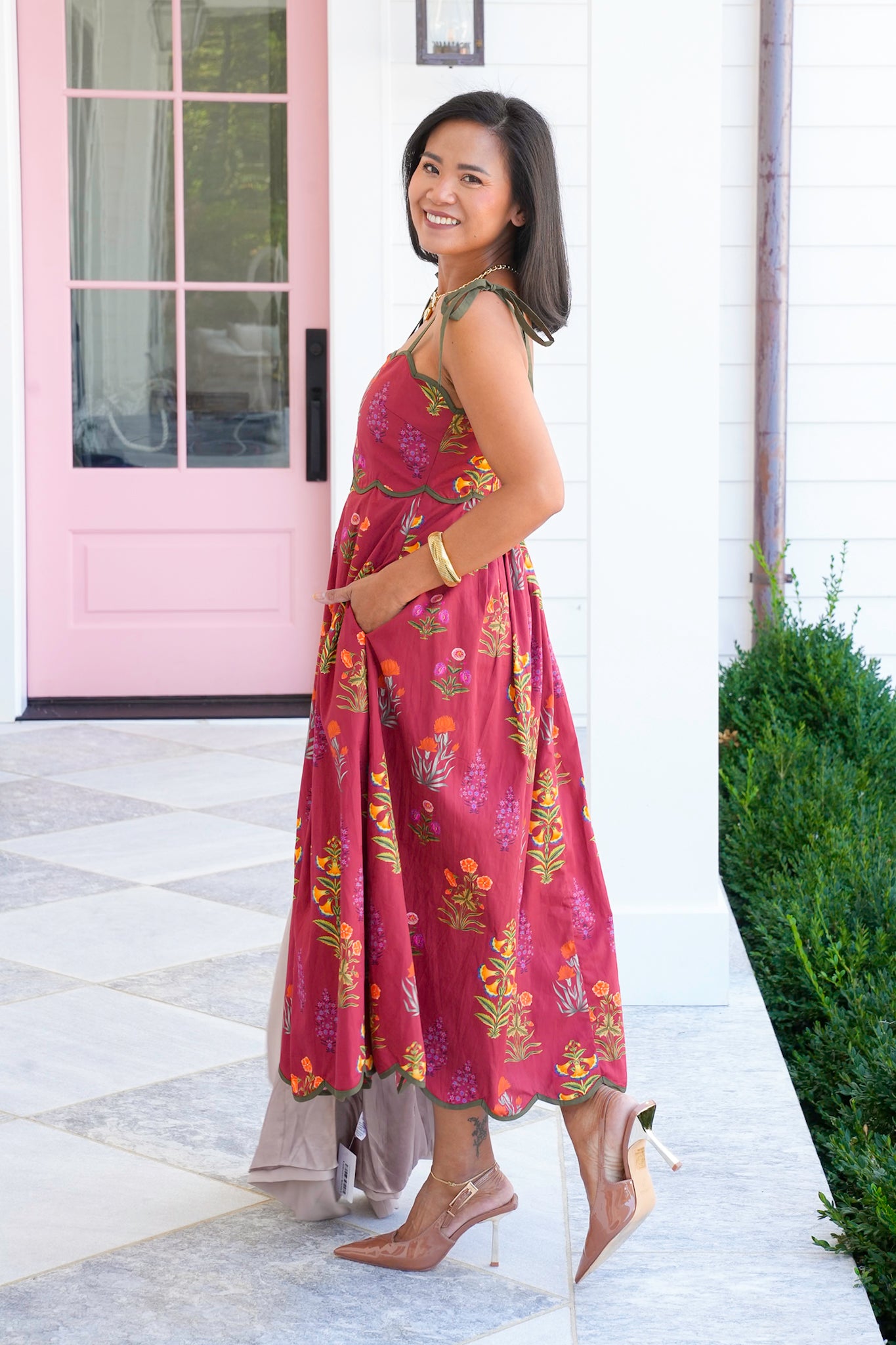 Floral Sleeveless Scalloped Neck Midi Dress