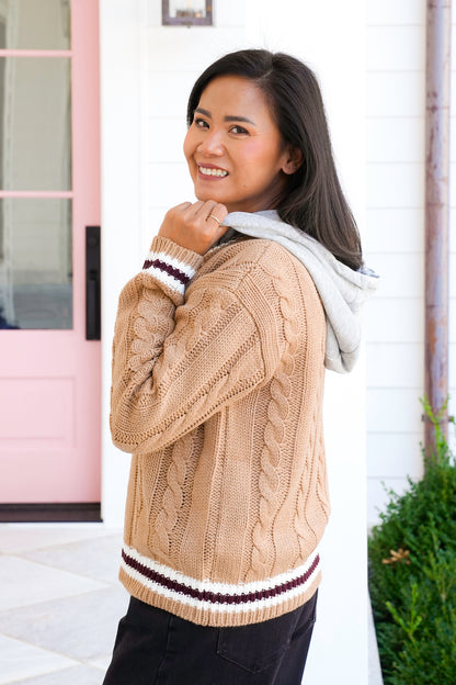 Knit Long Sleeve Hooded Sweater With Contrast