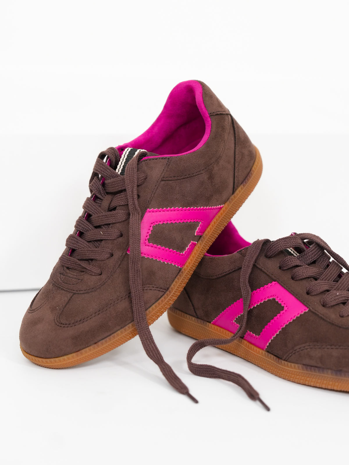 Shu Shop Vegan Suede Retro Low Top Sneaker