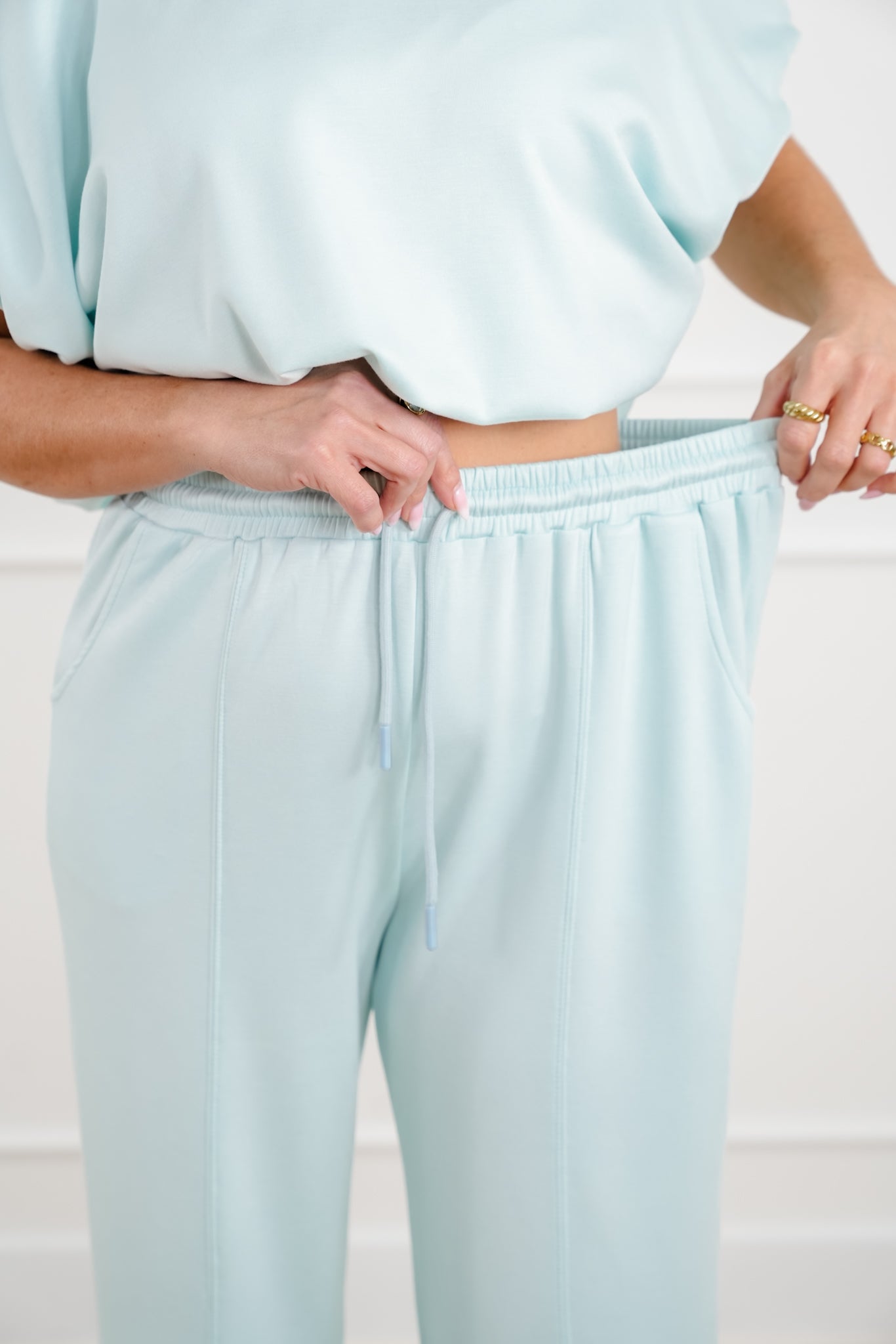 Solid Elastic Waist Pants with Side Pockets