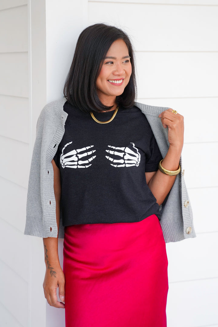 Plus/Reg Short Sleeve Skeleton Hands Graphic Tee