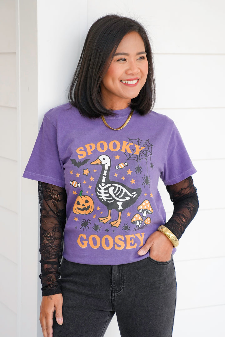 Plus/Reg Short Sleeve "Spooky Goosey" Graphic Tee