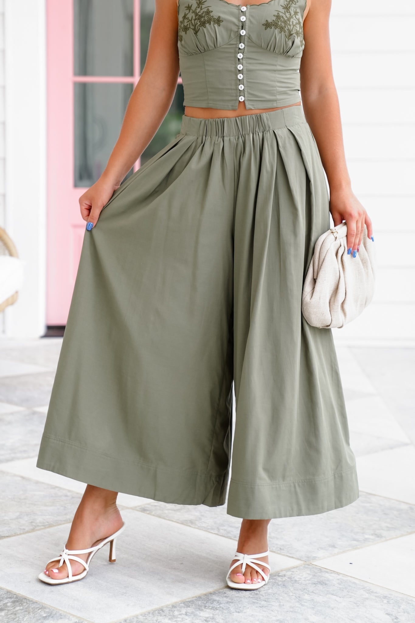 Solid Cropped Wide Leg Pants