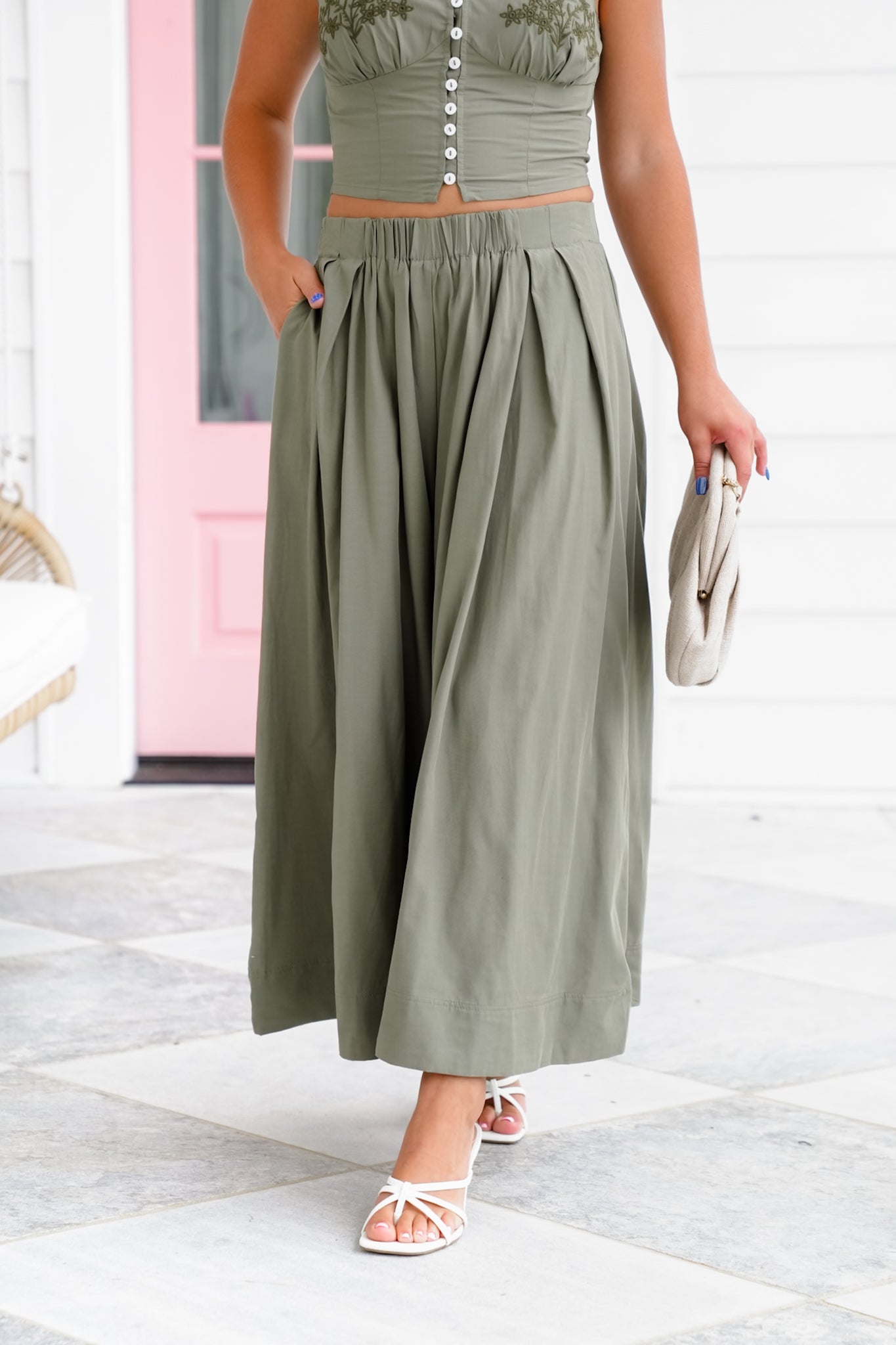 Solid Cropped Wide Leg Pants