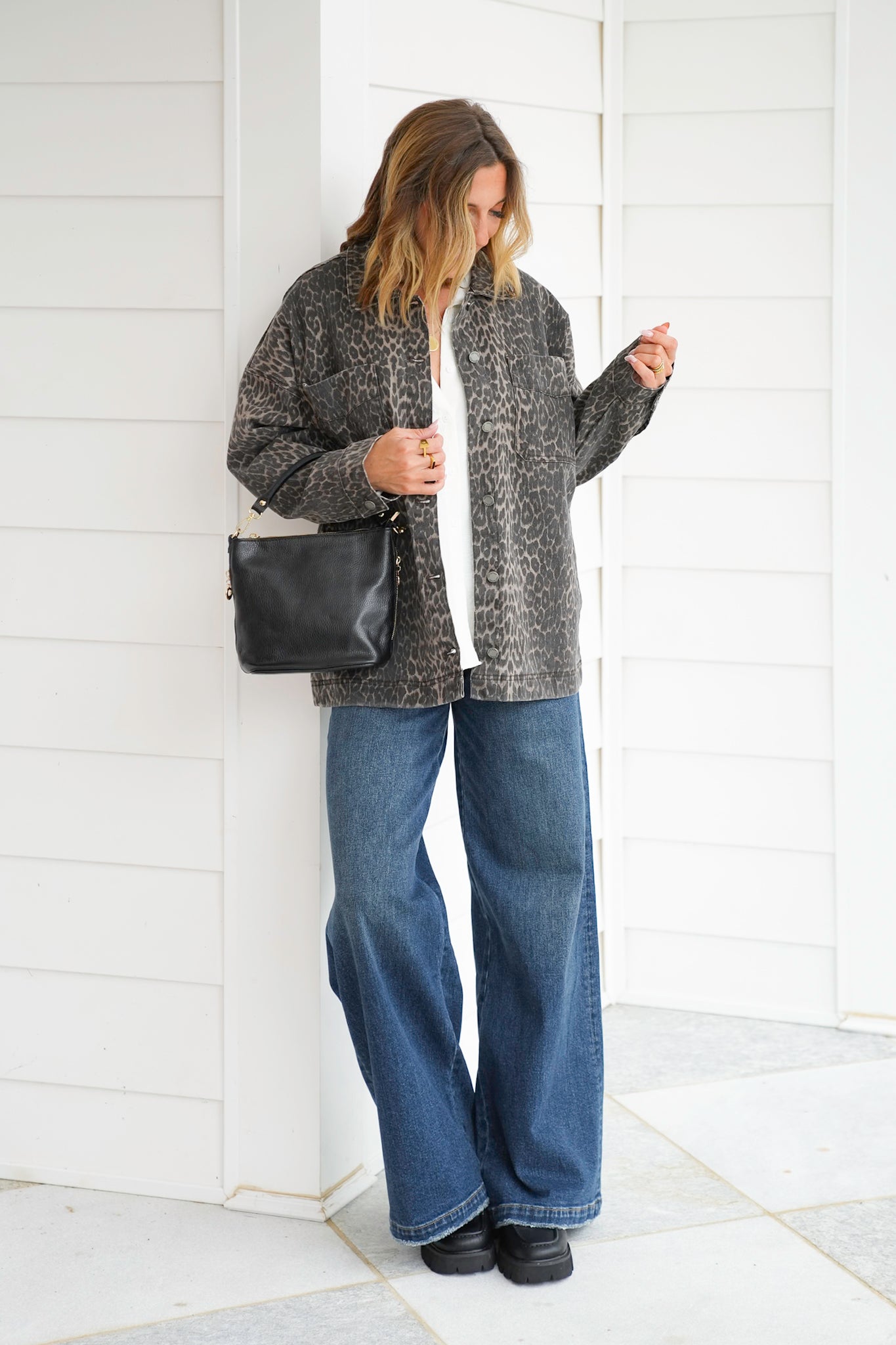 Veveret Leopard Long Sleeve Button Down Jacket