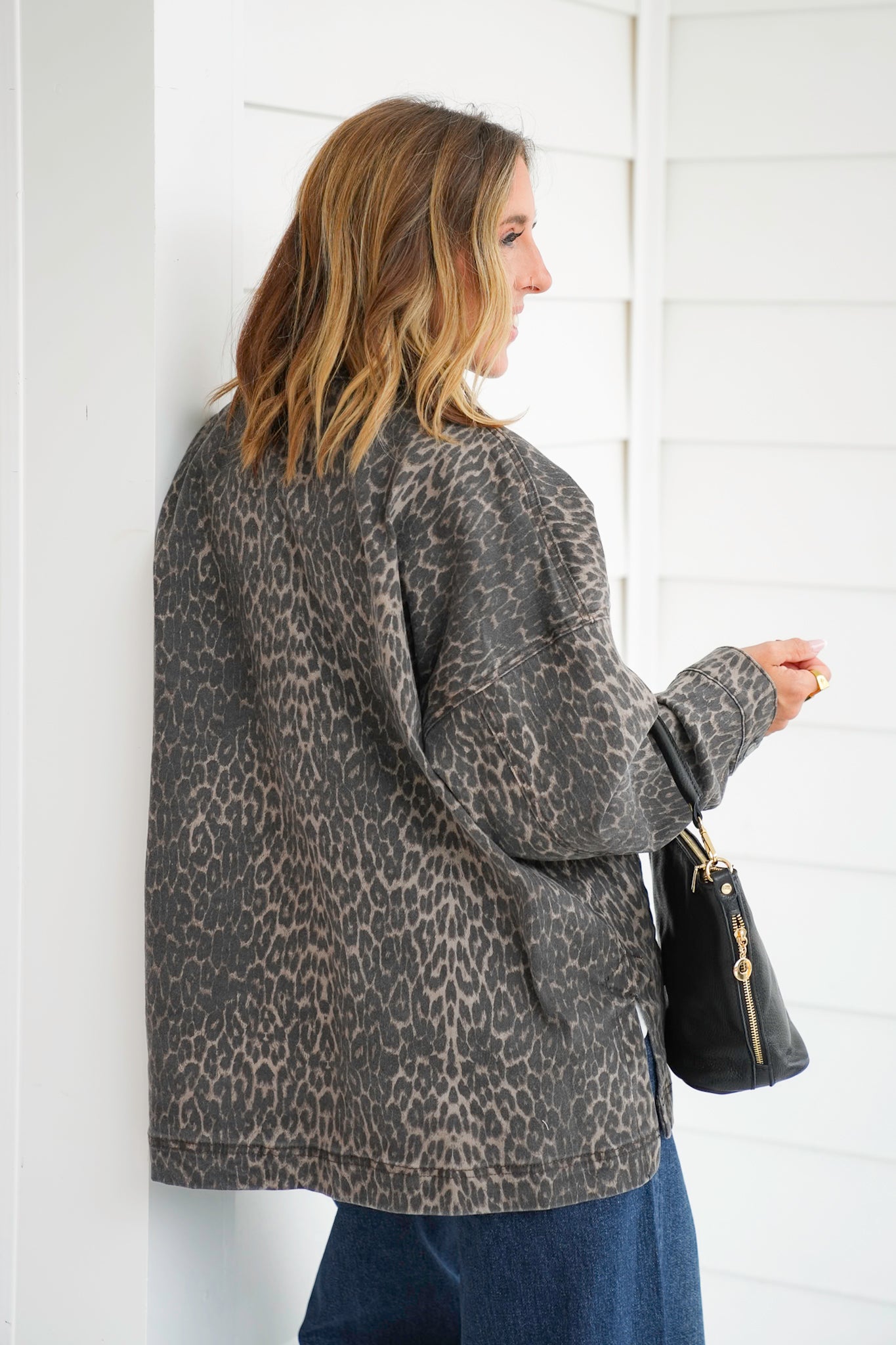 Veveret Leopard Long Sleeve Button Down Jacket