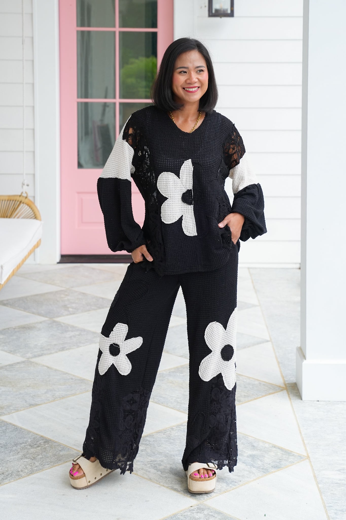 Plus/Reg Thermal Elastic Waist Pants with Flower Patch Detail