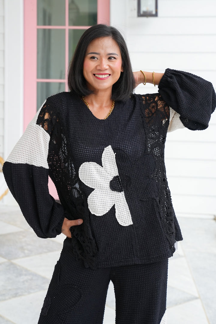 Plus/Reg Long Sleeve Hooded Knit Top with Flower Patch Detail